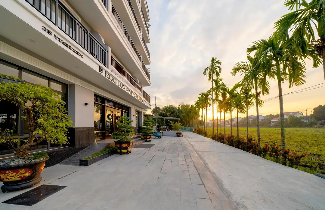 Khách sạn&Spa Eco Lux Riverside-1
